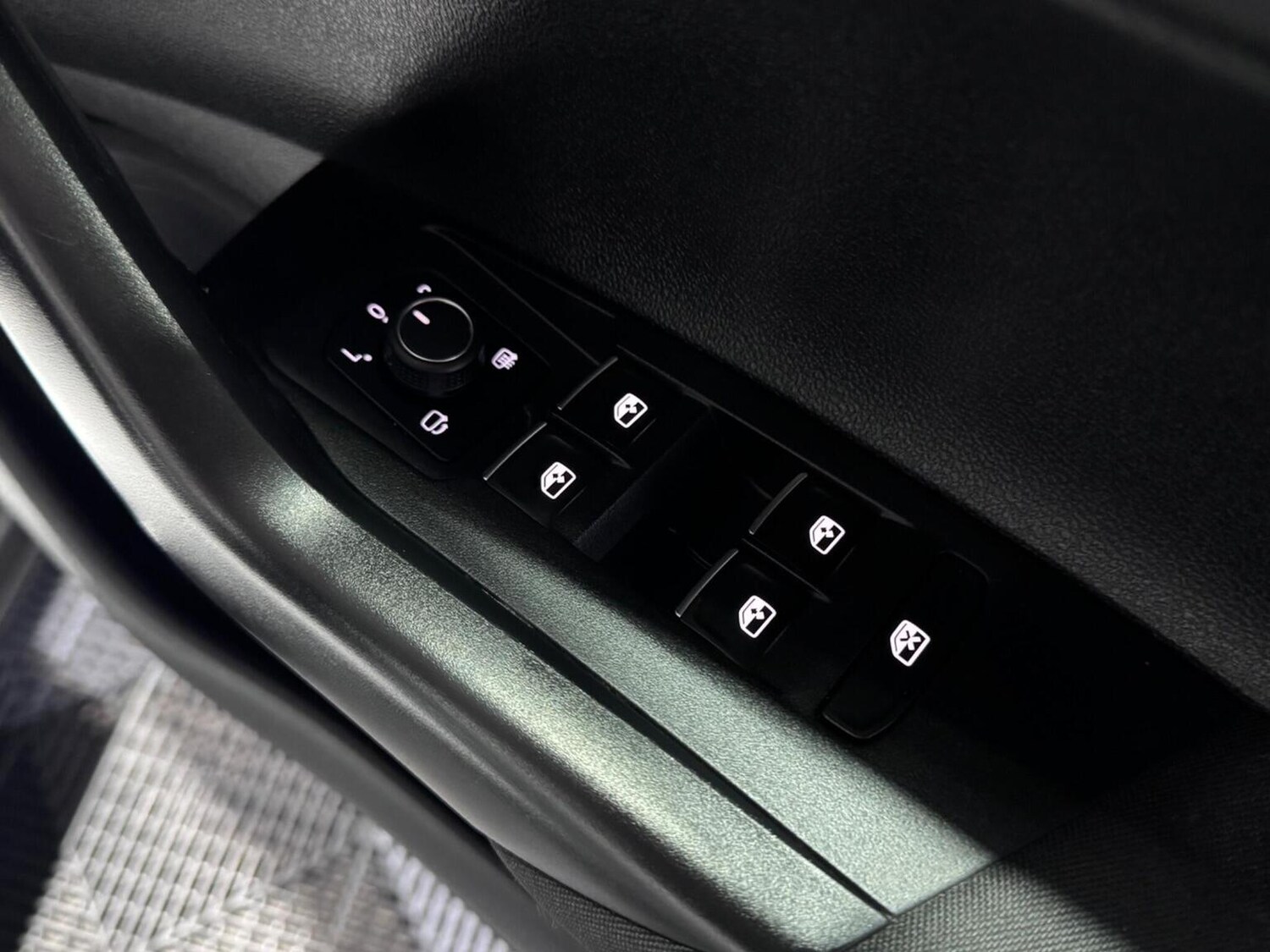 Used Volkswagen Polo 2022 for sale - 77822213: Photo 24