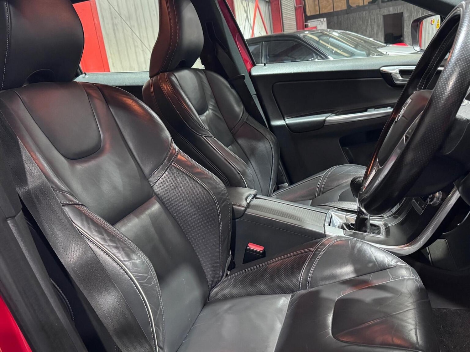 Used Volvo XC60 2016 for sale - 77058425: Photo 6