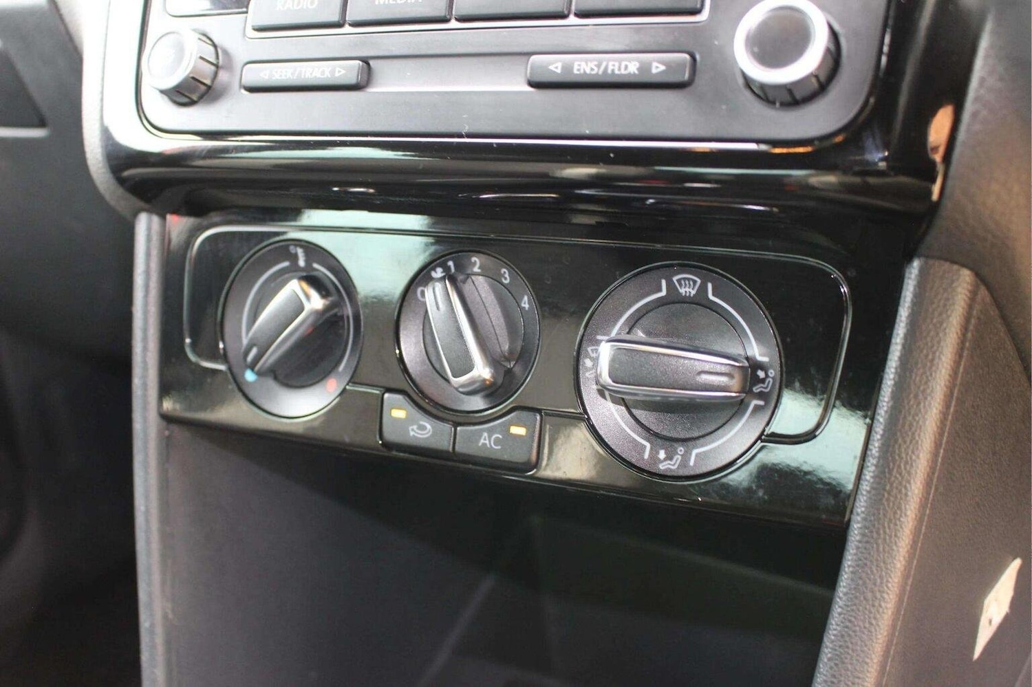 Used Volkswagen Polo 2012 for sale - 76649845: Photo 25