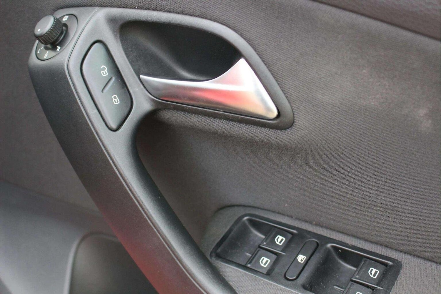 Used Volkswagen Polo 2012 for sale - 76649845: Photo 32