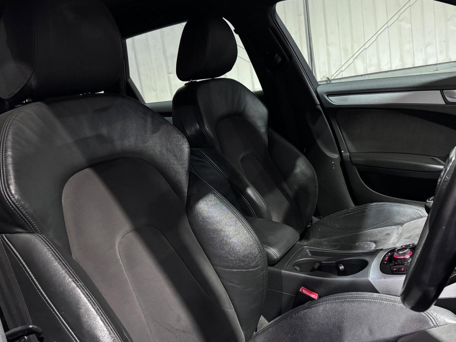 Used Audi S4 Avant 2010 for sale - 76329760: Photo 15