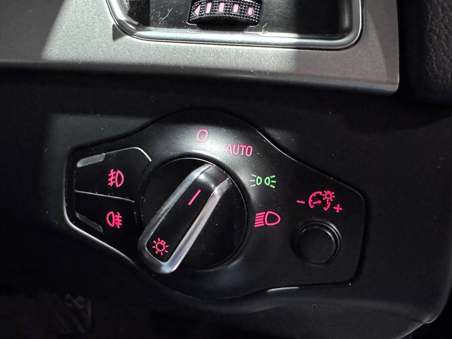 Used Audi S4 Avant 2010 for sale - 76329760: Photo 20