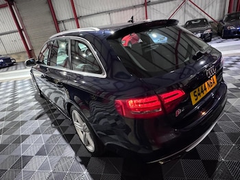 Used Audi S4 2010 for sale - 76329760: Photo