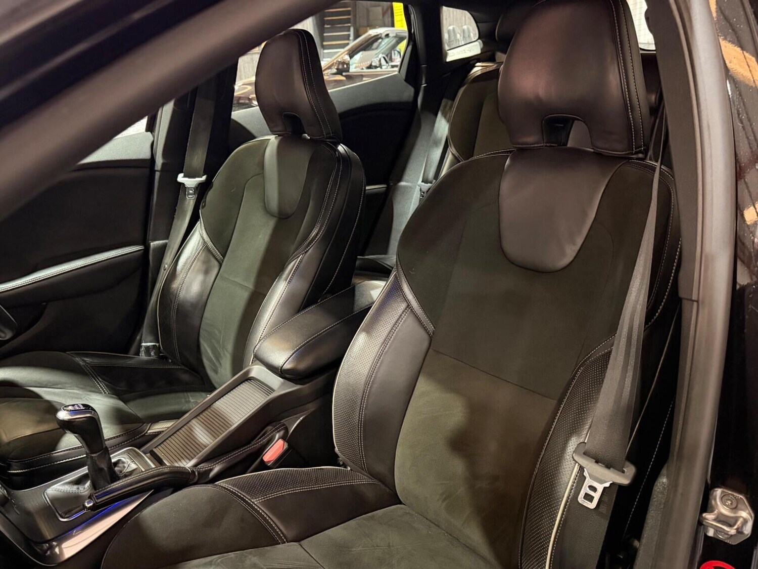 Used Volvo V40 2017 for sale - 78064180: Photo 12