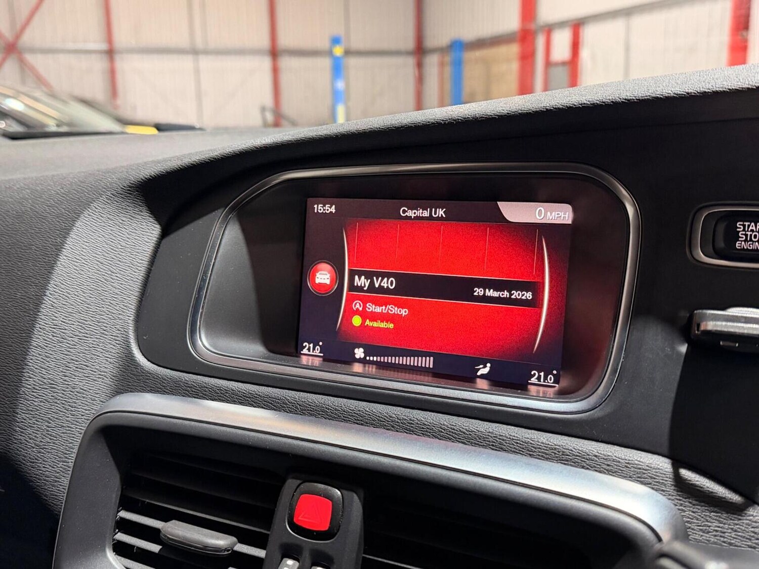 Used Volvo V40 2017 for sale - 78064180: Photo 15