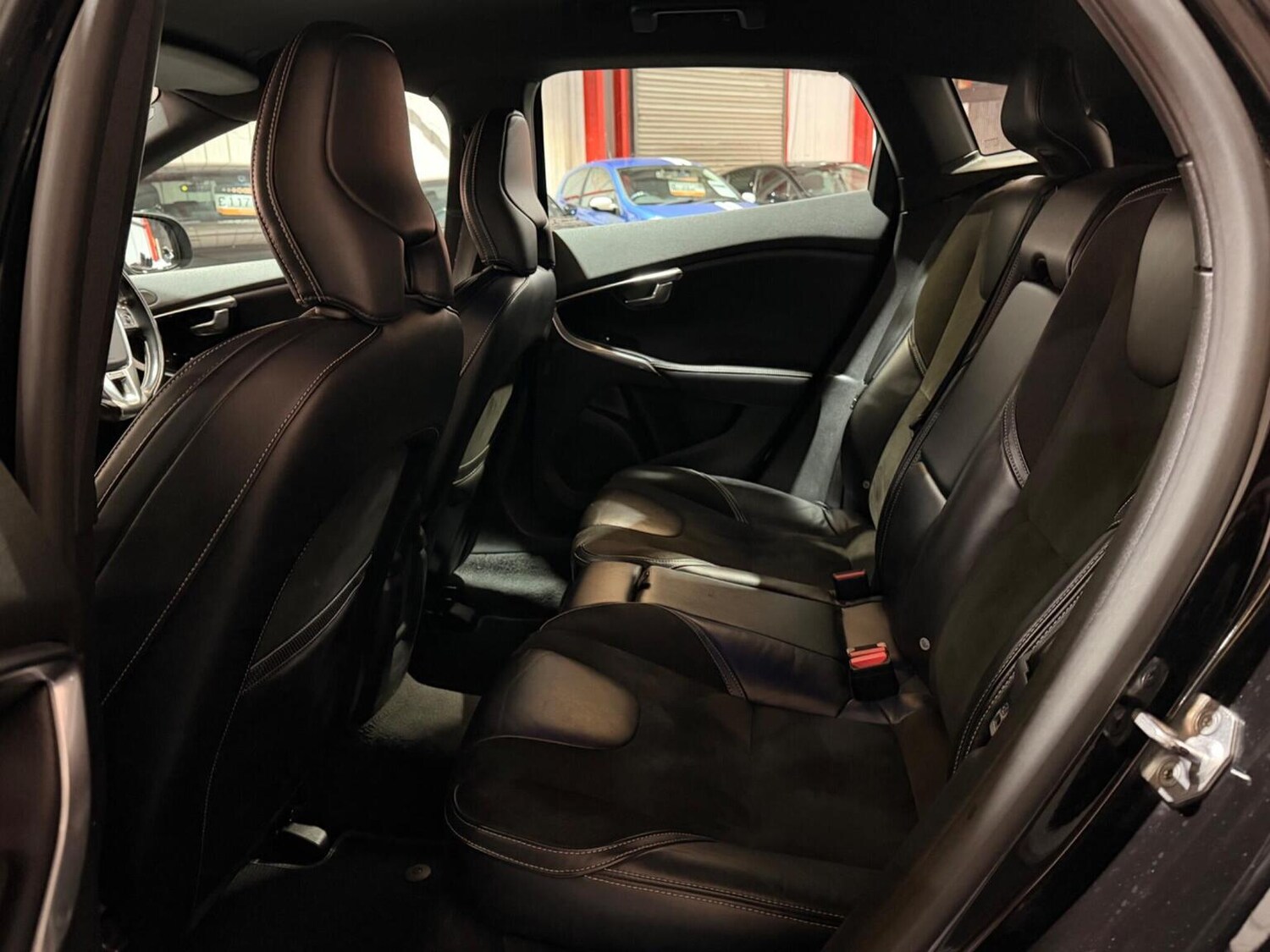 Used Volvo V40 2017 for sale - 78064180: Photo 17