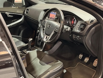 Used Volvo V40 2017 for sale - 78064180: Photo