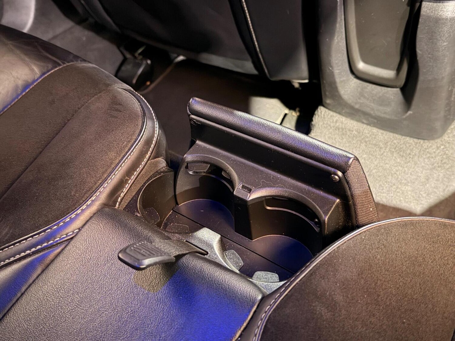 Used Volvo V40 2017 for sale - 78064180: Photo 40