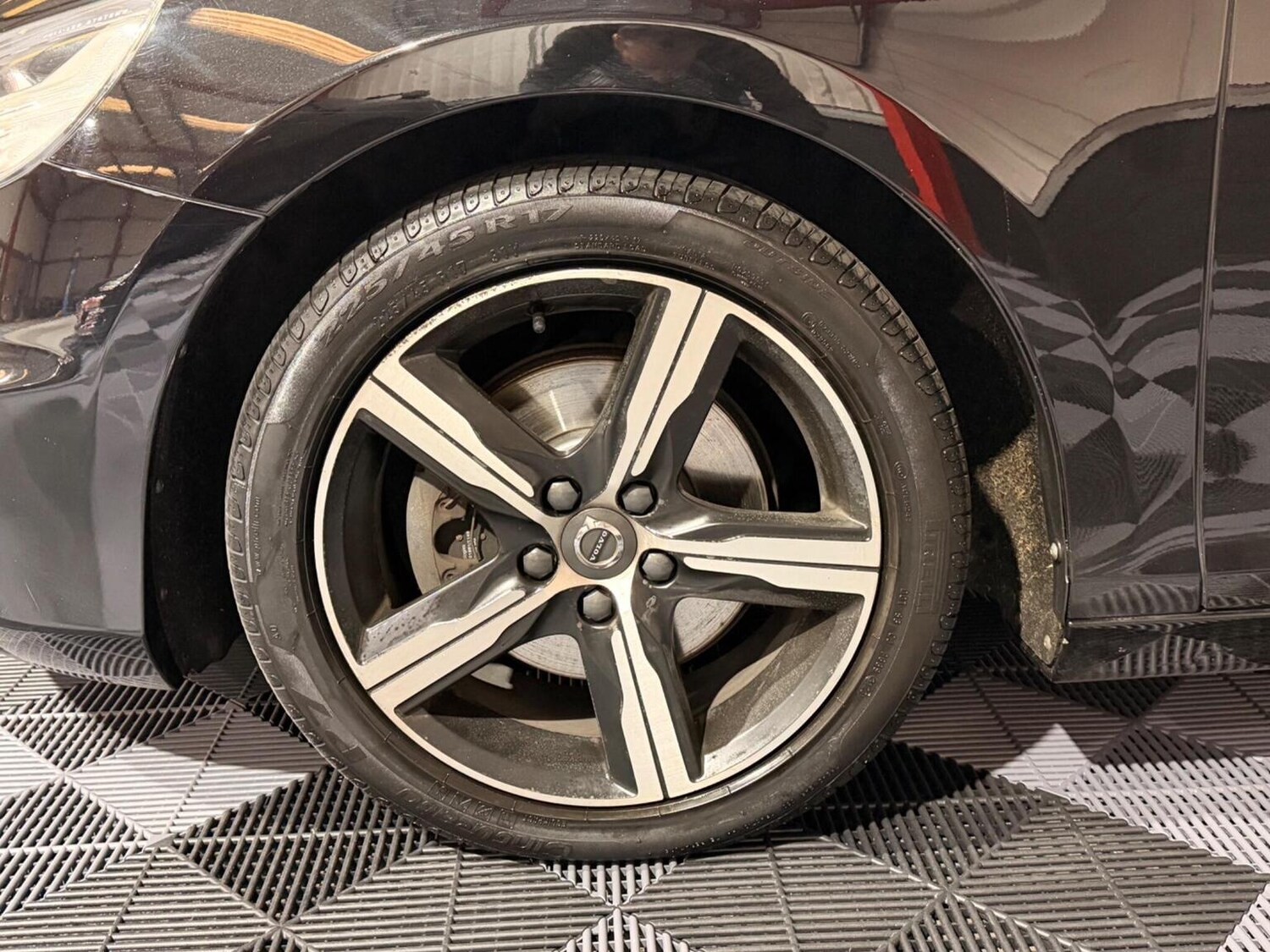 Used Volvo V40 2017 for sale - 78064180: Photo 43