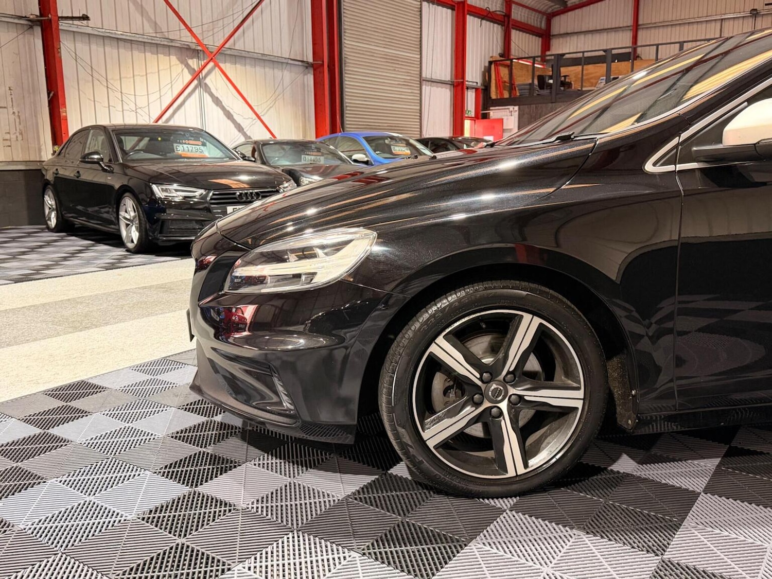 Used Volvo V40 2017 for sale - 78064180: Photo 45