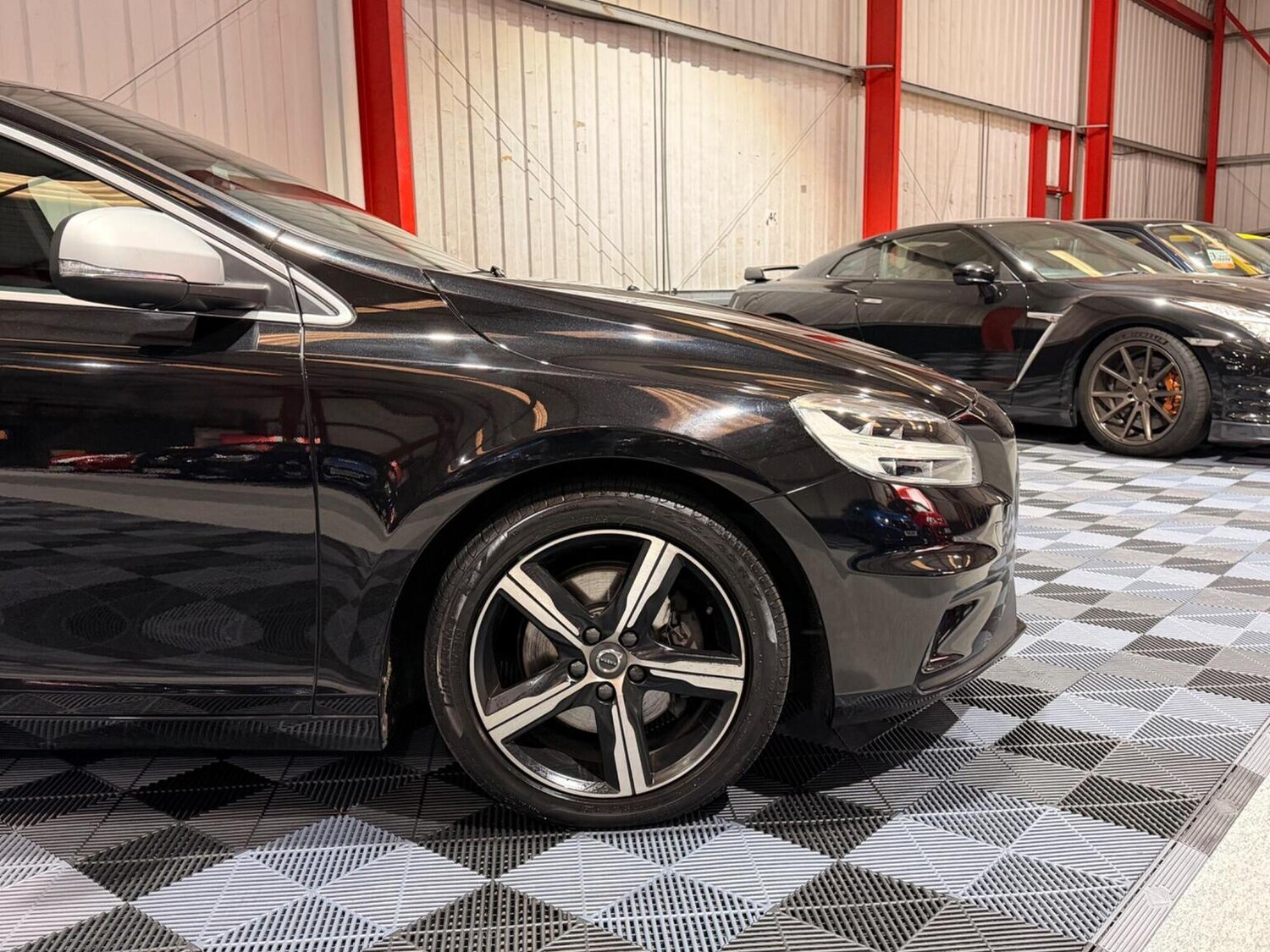 Used Volvo V40 2017 for sale - 78064180: Photo 46