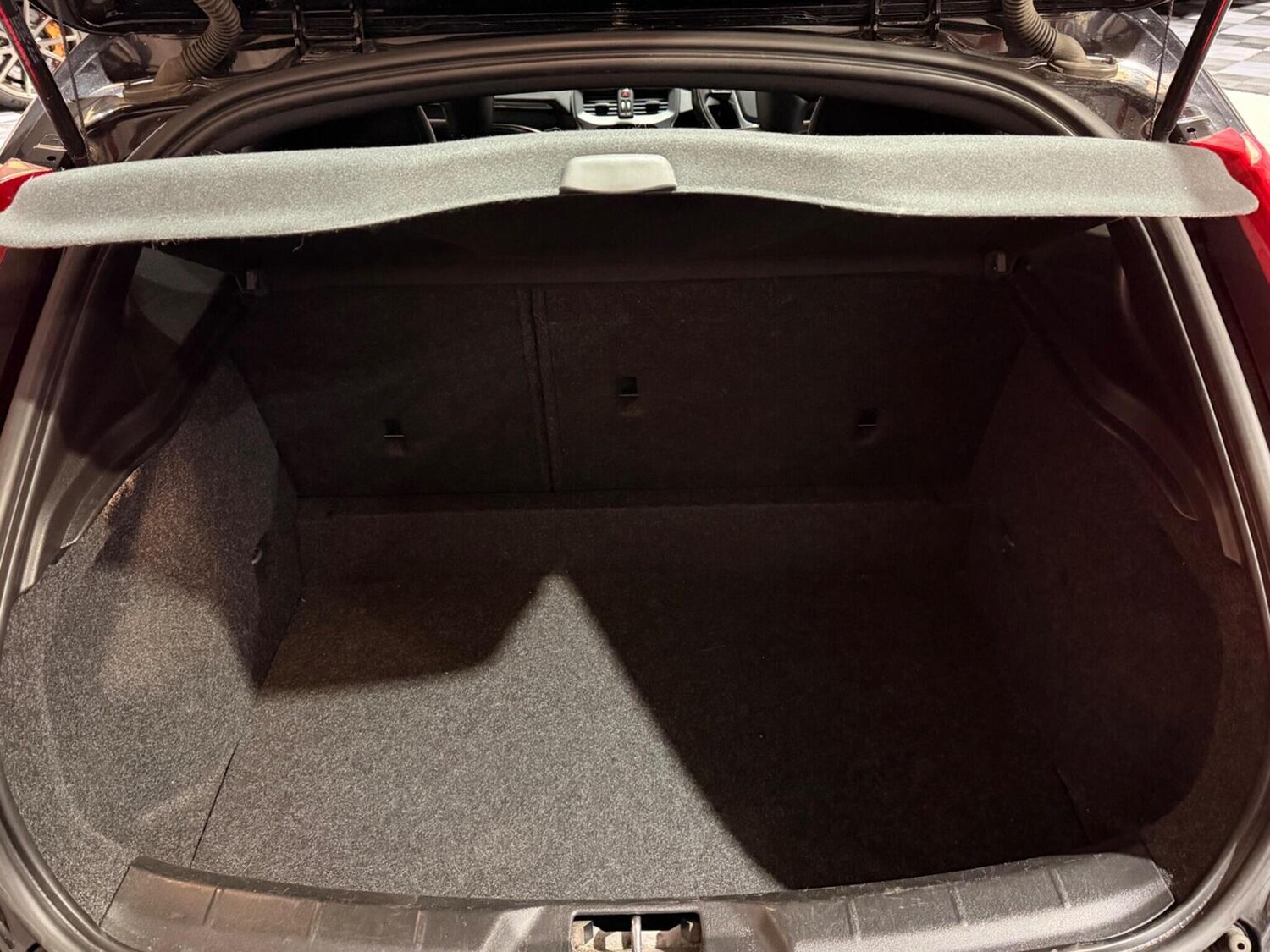 Used Volvo V40 2017 for sale - 78064180: Photo 49