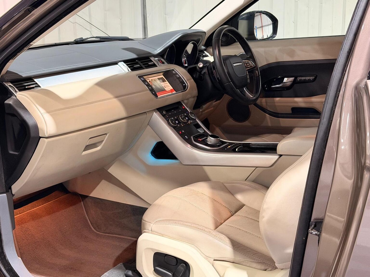 Used Land Rover Range Rover Evoque 2015 for sale - 77271027: Photo 13