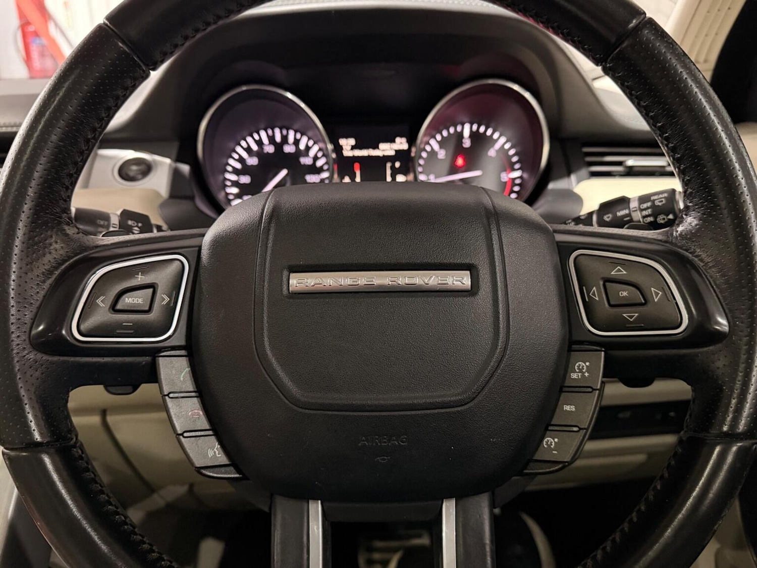 Used Land Rover Range Rover Evoque 2015 for sale - 77271027: Photo 24