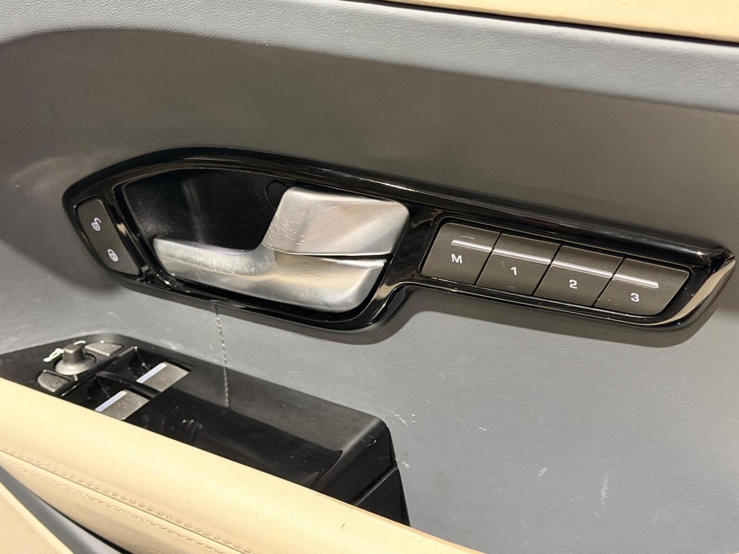 Used Land Rover Range Rover Evoque 2015 for sale - 77271027: Photo 32