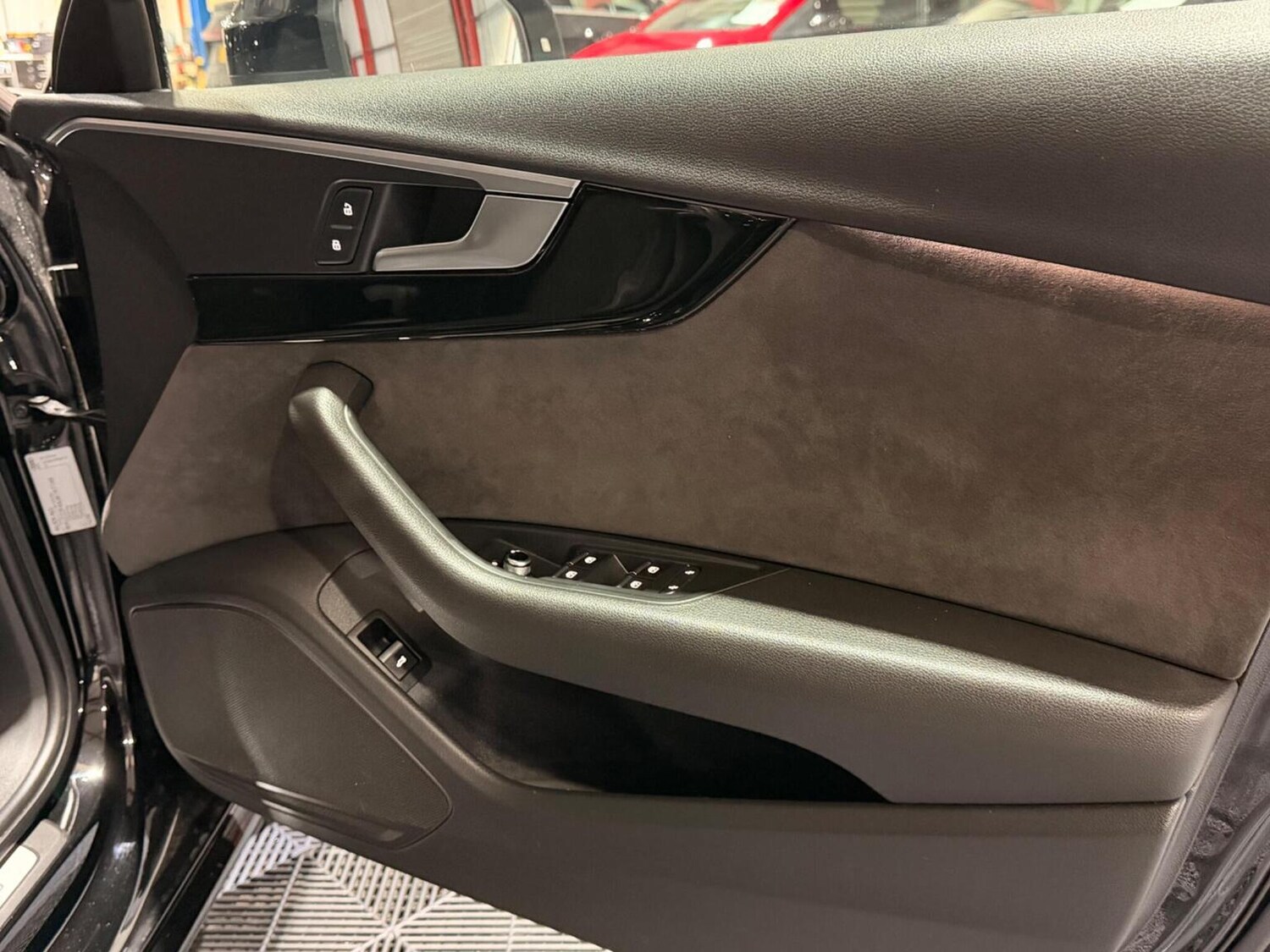 Used Audi A4 2018 for sale - 77792862: Photo 32