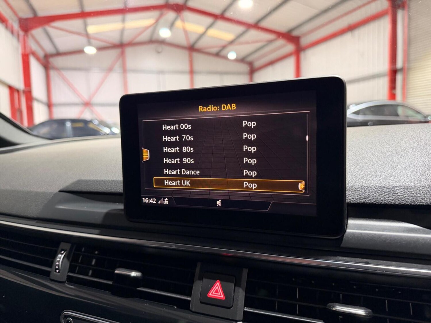 Used Audi A4 2018 for sale - 77792862: Photo 38