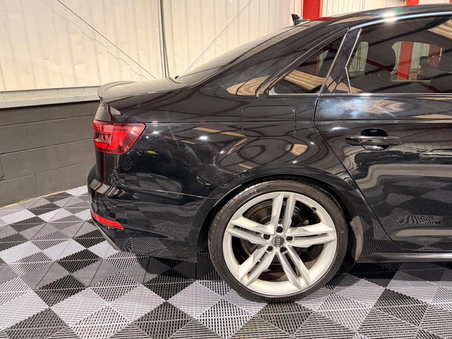 Used Audi A4 2018 for sale - 77792862: Photo 43