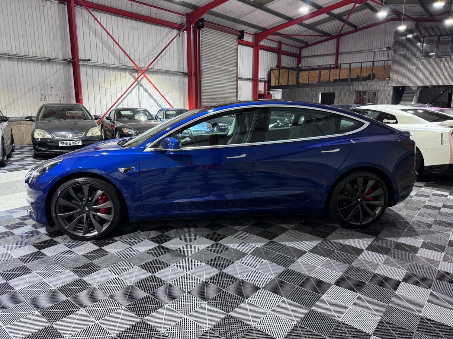 Used Tesla Model 3 2020 for sale - 76734820: Photo 4
