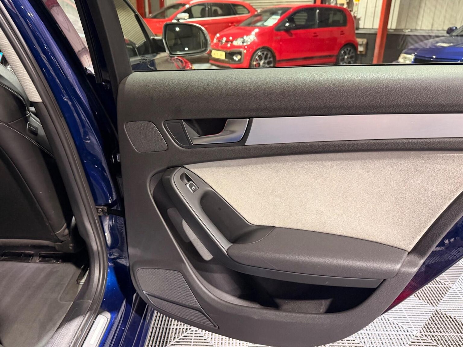 Used Audi S4 2012 for sale - 77864895: Photo 25