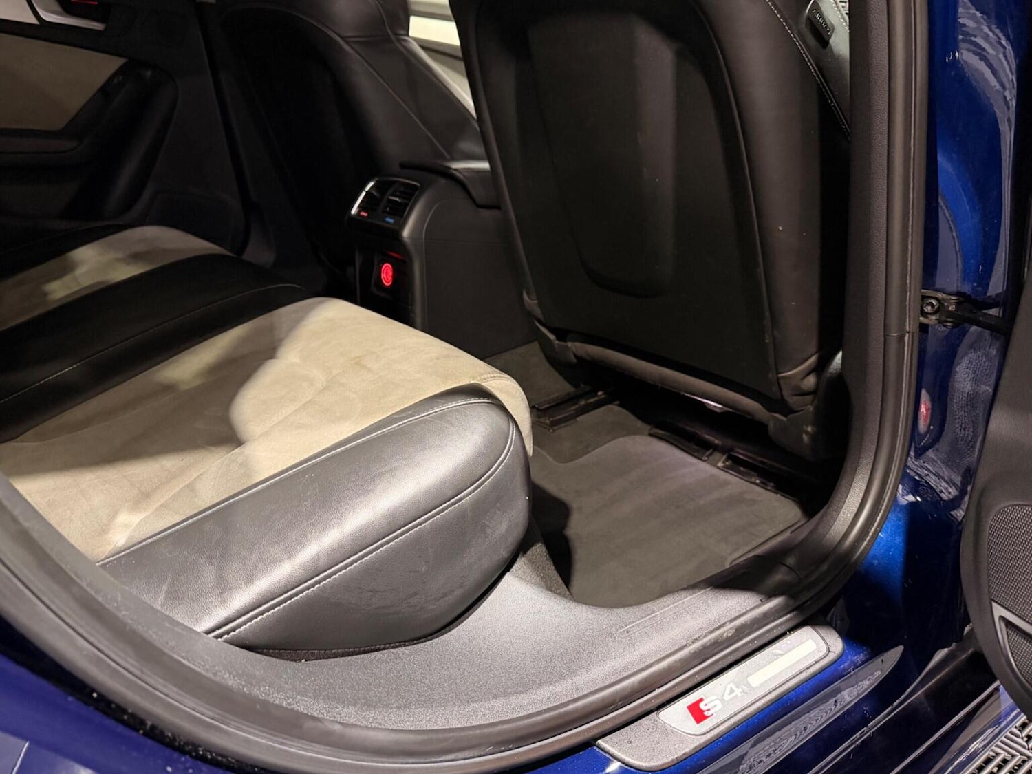 Used Audi S4 2012 for sale - 77864895: Photo 38