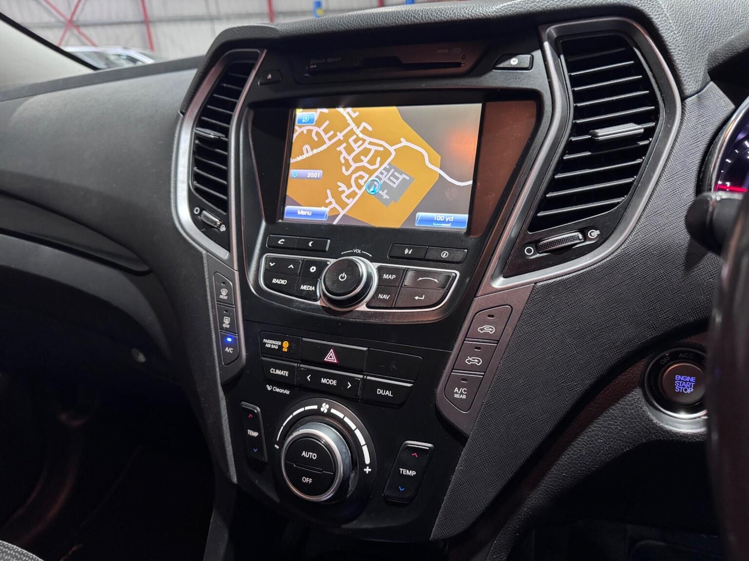 Used Hyundai Santa Fe 2013 for sale - 76329773: Photo 14