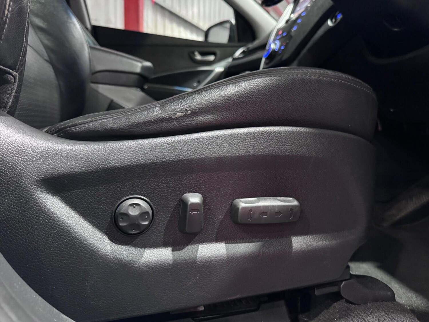 Used Hyundai Santa Fe 2013 for sale - 76329773: Photo 22