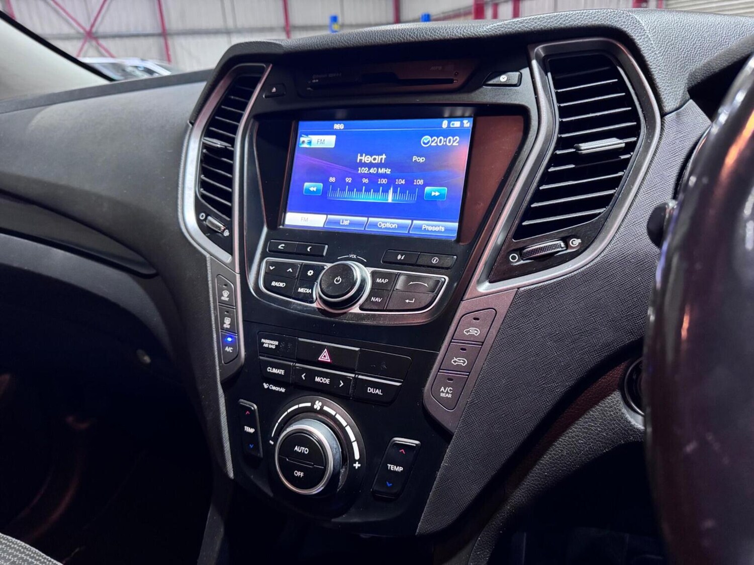 Used Hyundai Santa Fe 2013 for sale - 76329773: Photo 39