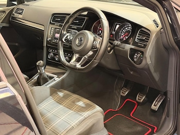 Used Volkswagen Golf 2015 for sale - 79228497: Photo