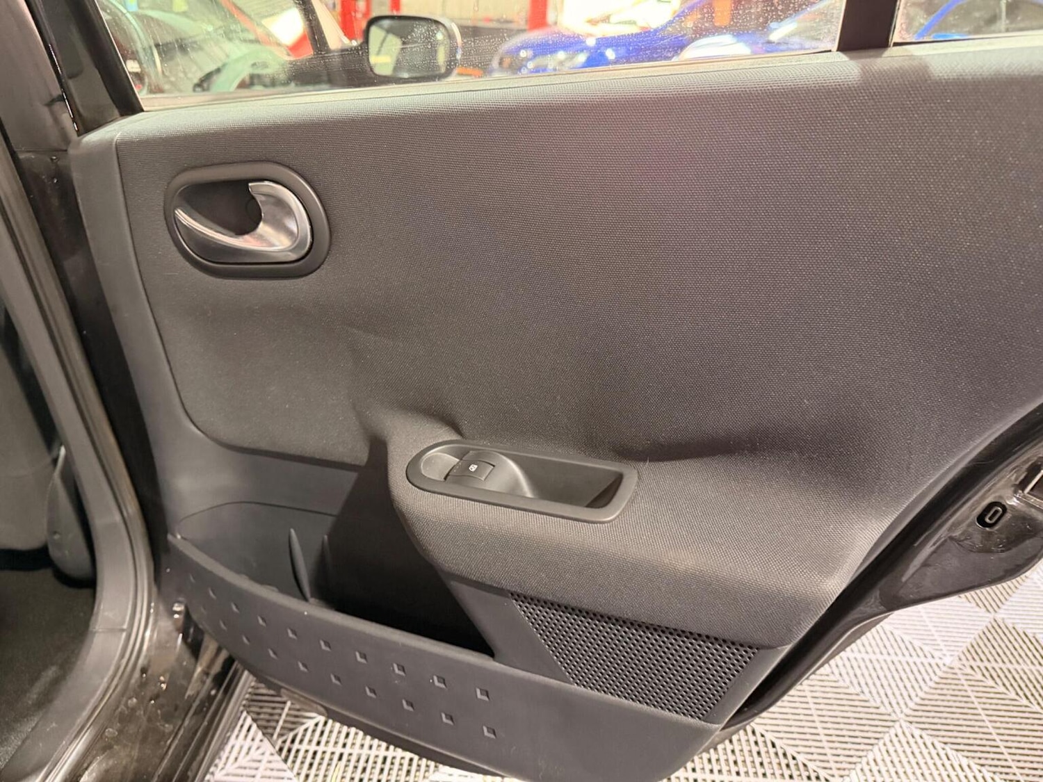 Used Renault Megane 2007 for sale - 78141076: Photo 25