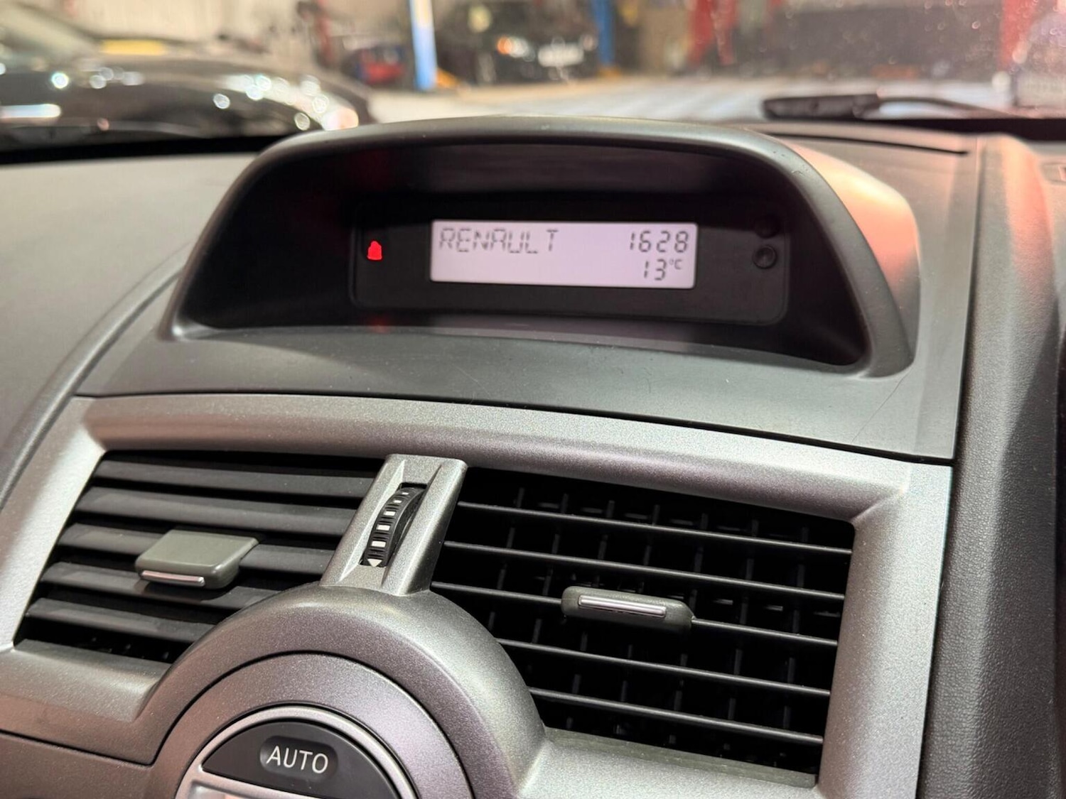 Used Renault Megane 2007 for sale - 78141076: Photo 34