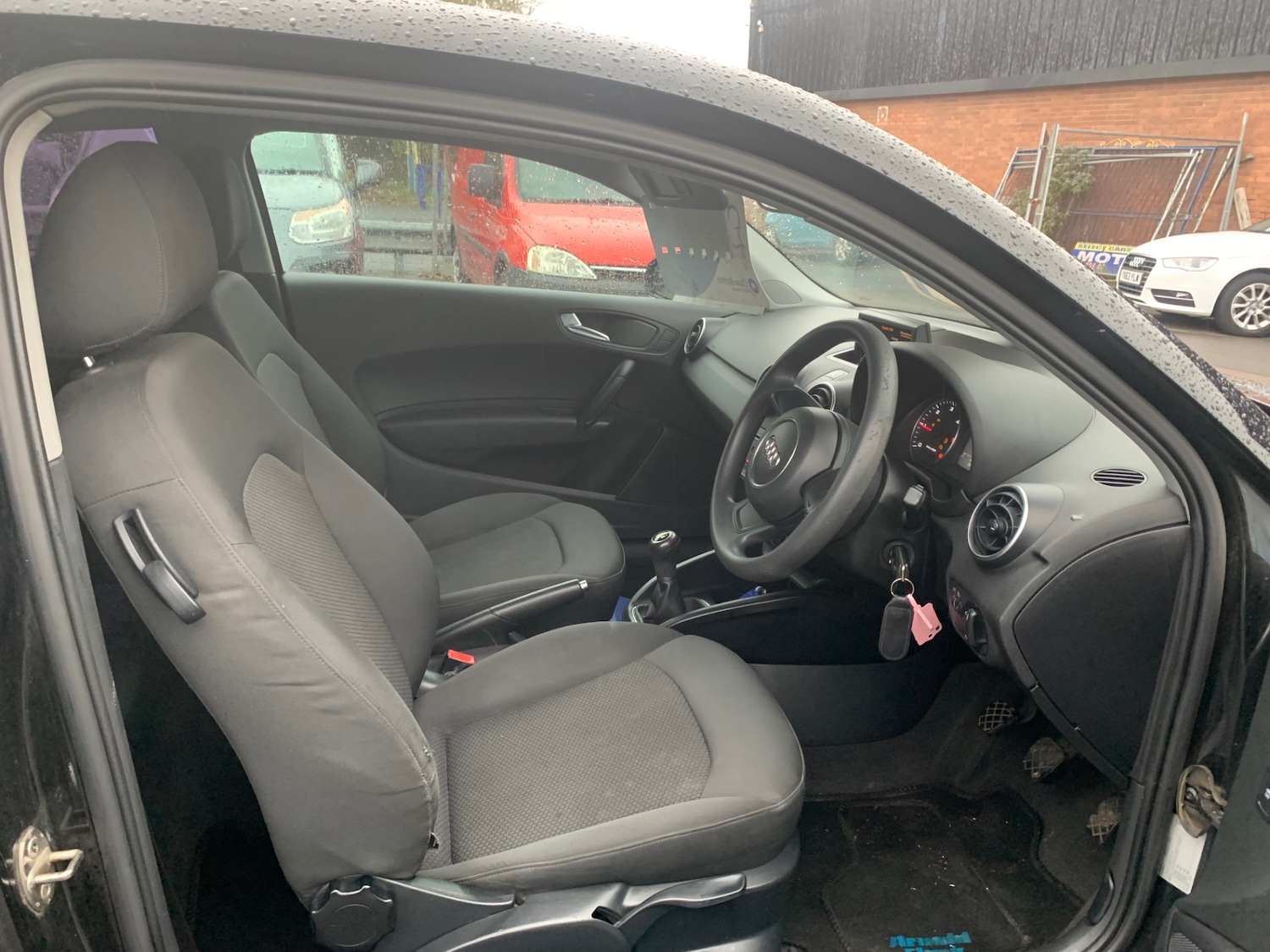 Used Audi A1 2011 for sale - 76611318: Photo 11