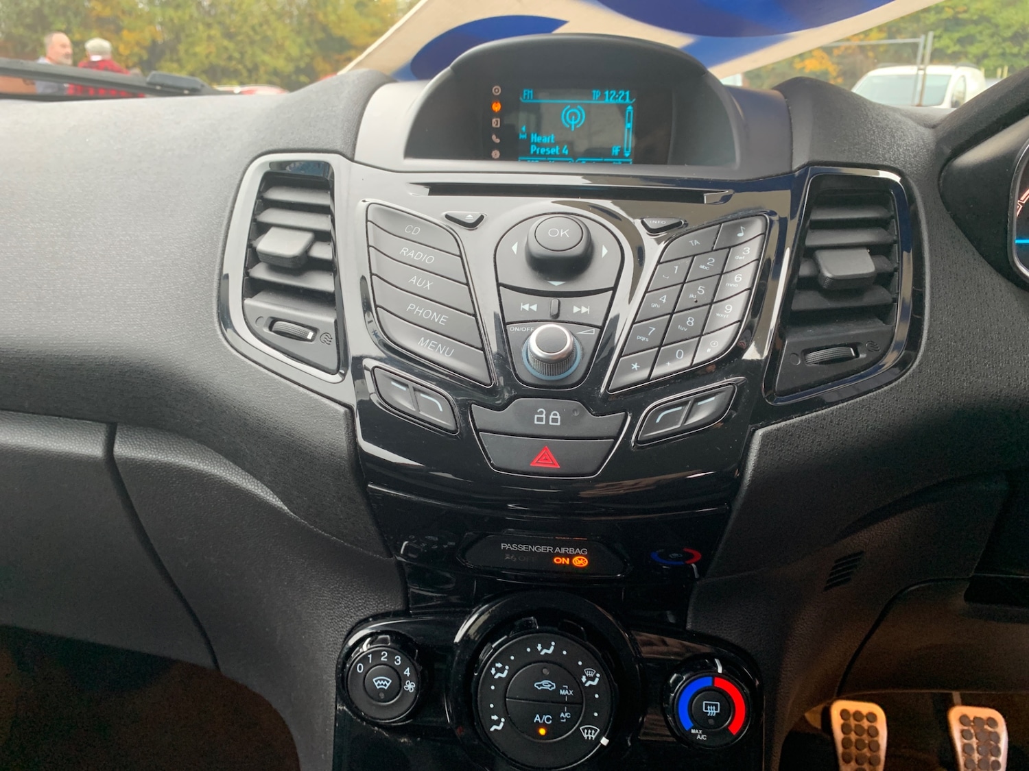 Used Ford Fiesta 2014 for sale - 76504779: Photo 16