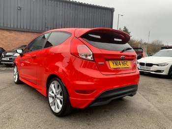 Used Ford Fiesta 2014 for sale - 76504779: Photo