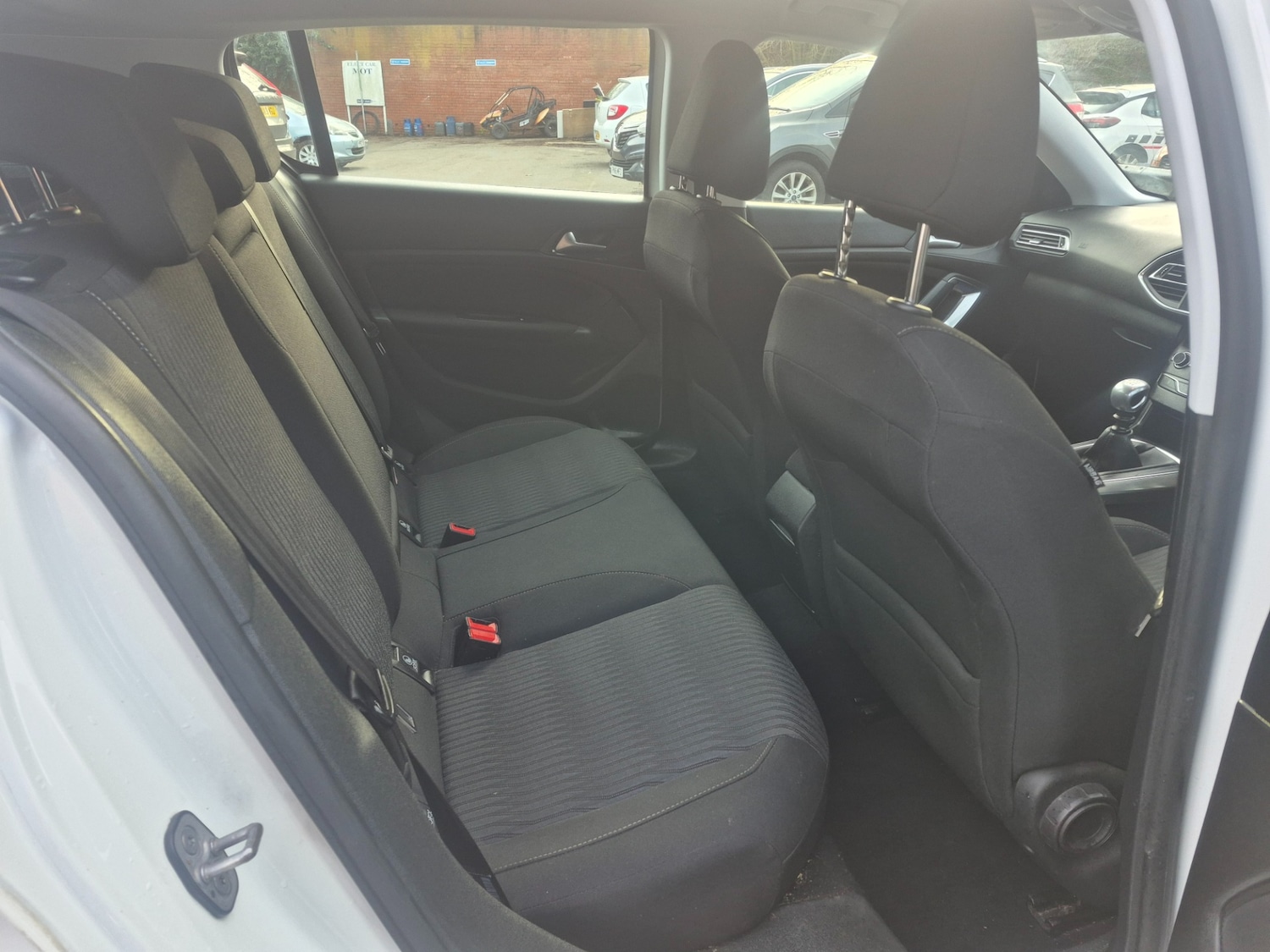 Used Peugeot 308 2015 for sale - 77581550: Photo 12