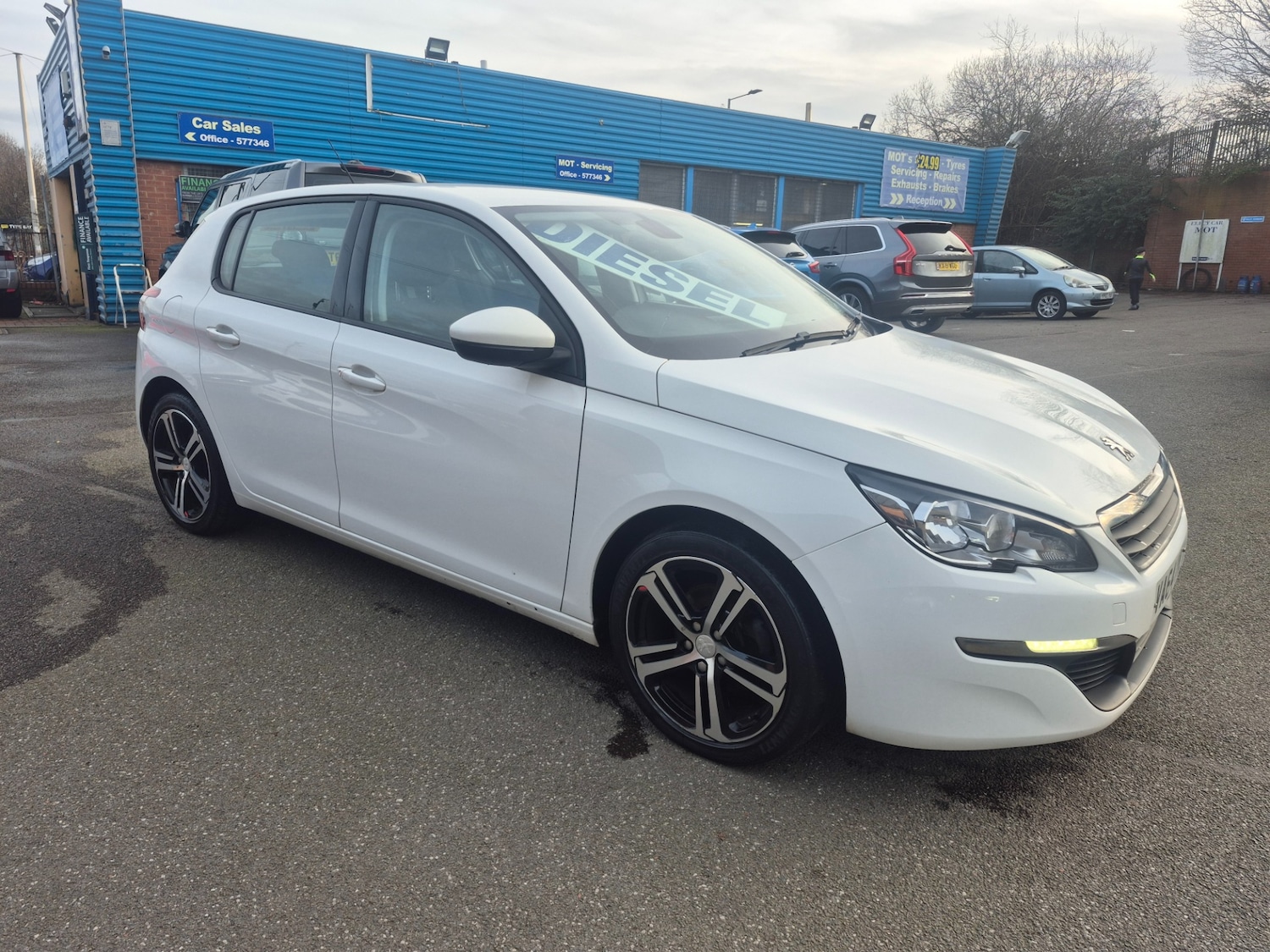Used Peugeot 308 2015 for sale - 77581550: Photo 3