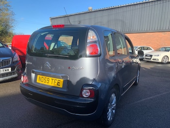 Used Citroen C3 Picasso 2010 for sale - 76565103: Photo