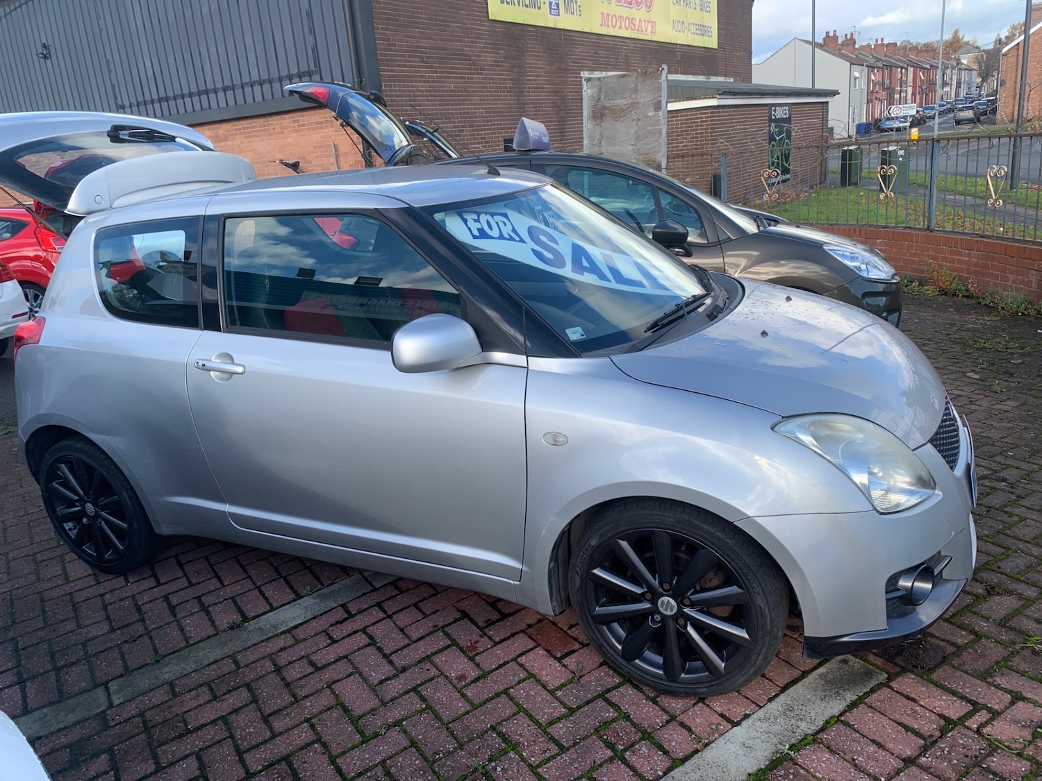 Used Suzuki Swift 2007 for sale - 76517919: Photo 2