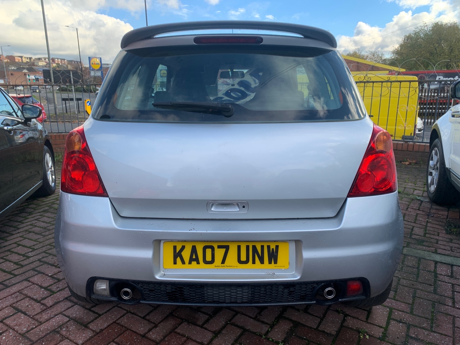 Used Suzuki Swift 2007 for sale - 76517919: Photo 5