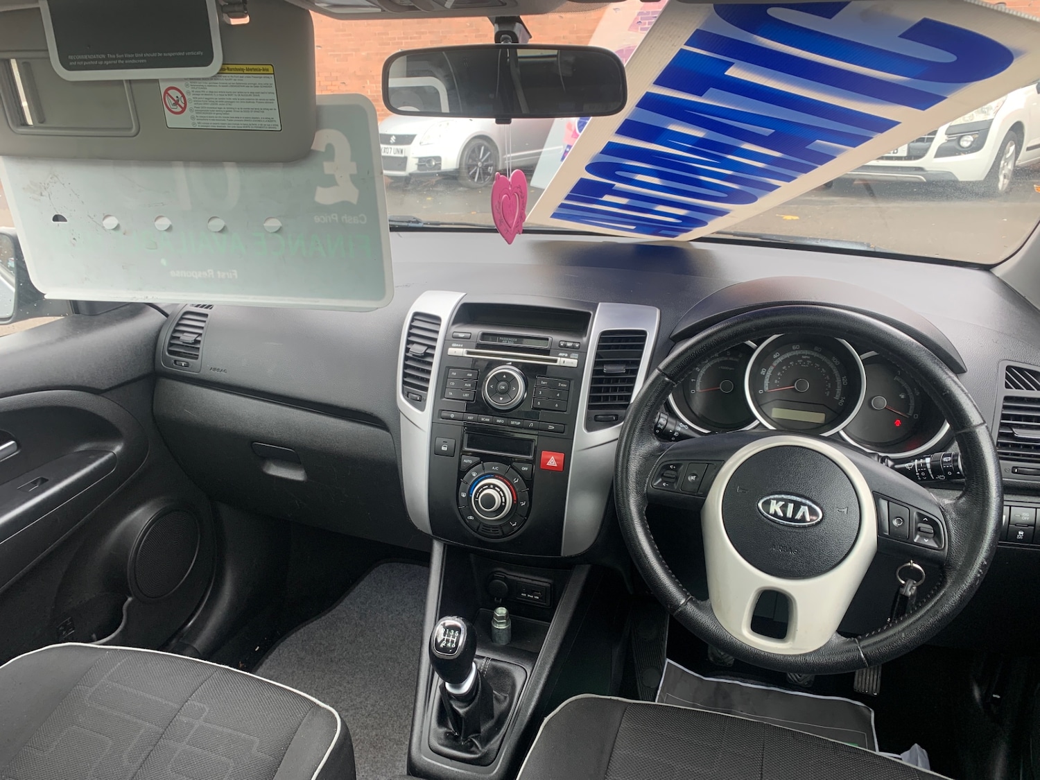 Used Kia Venga 2010 for sale - 76170941: Photo 8