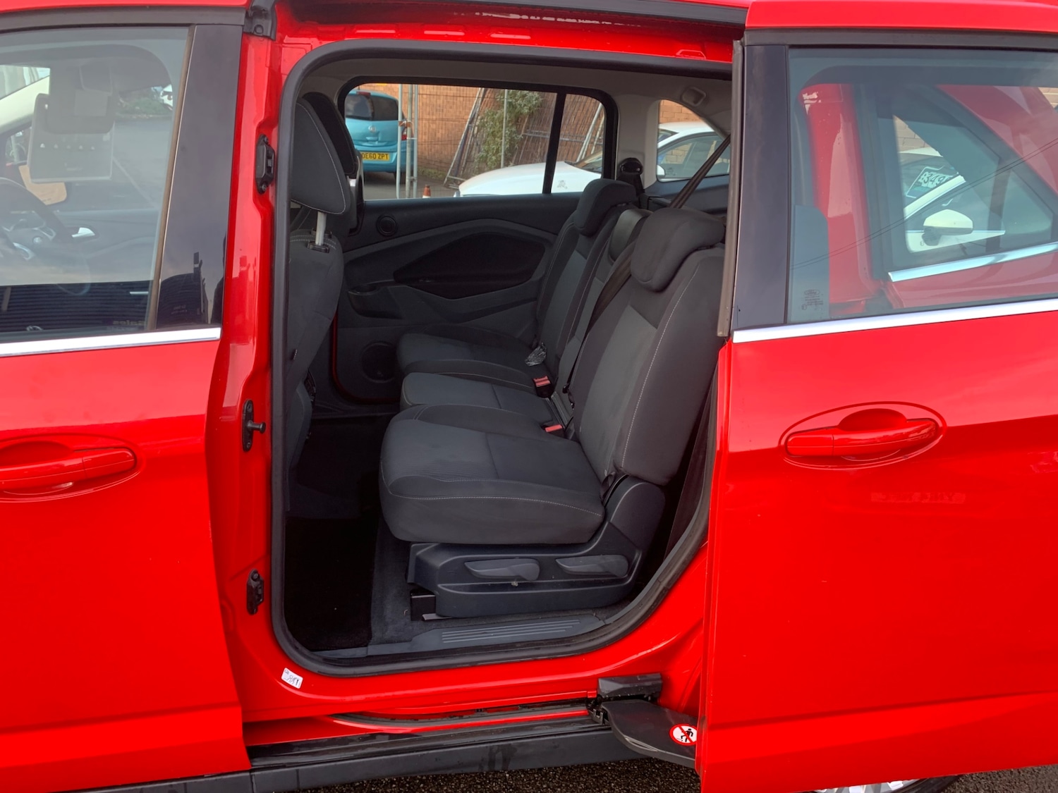 Used Ford Grand C-Max 2014 for sale - 76566697: Photo 15