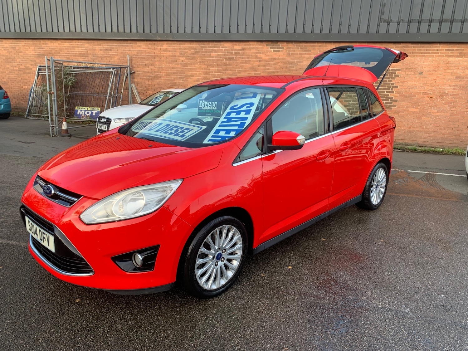 Used Ford Grand C-Max 2014 for sale - 76566697: Photo 5