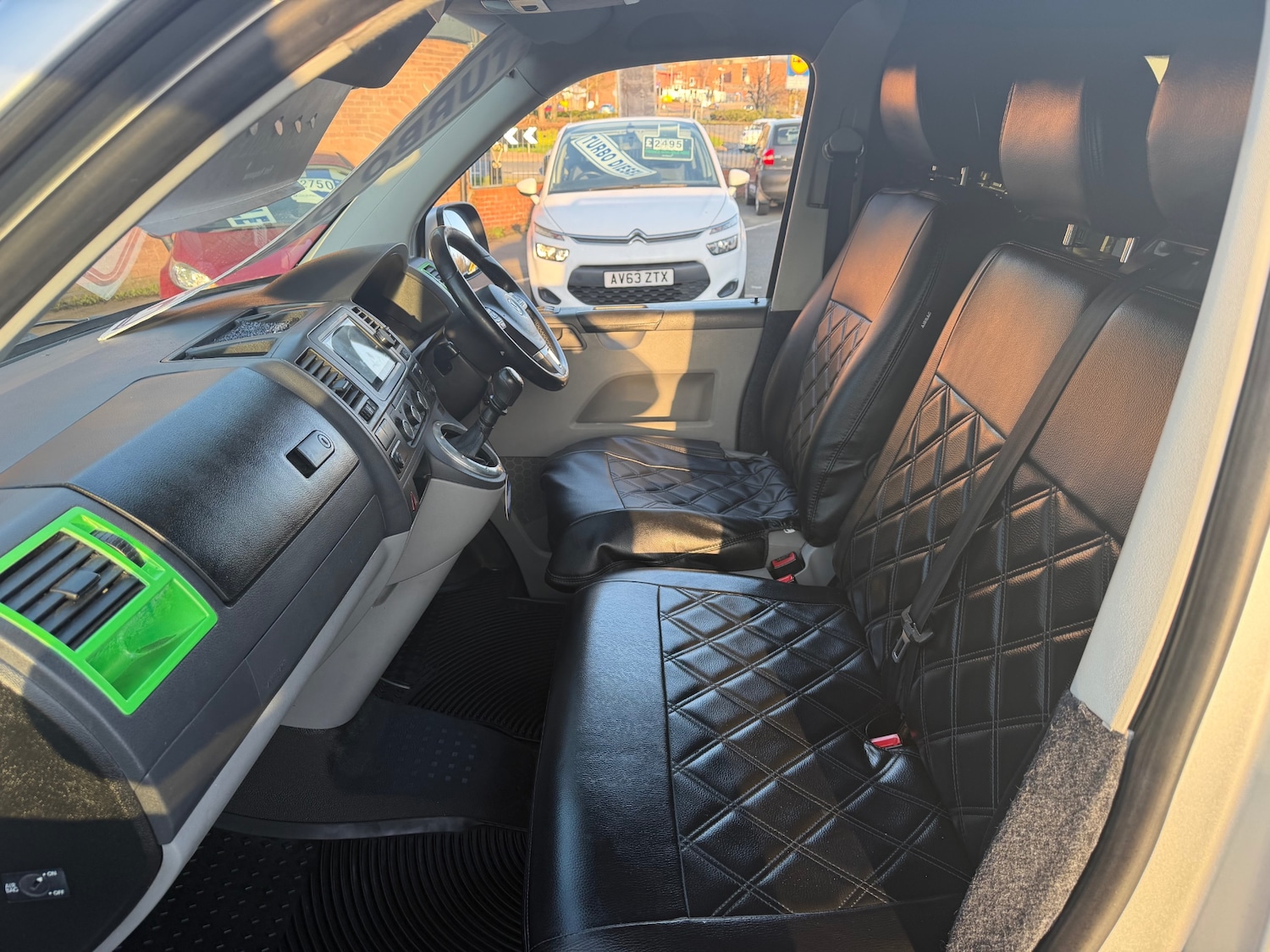 Used Volkswagen Transporter 2011 for sale - 77758859: Photo 18