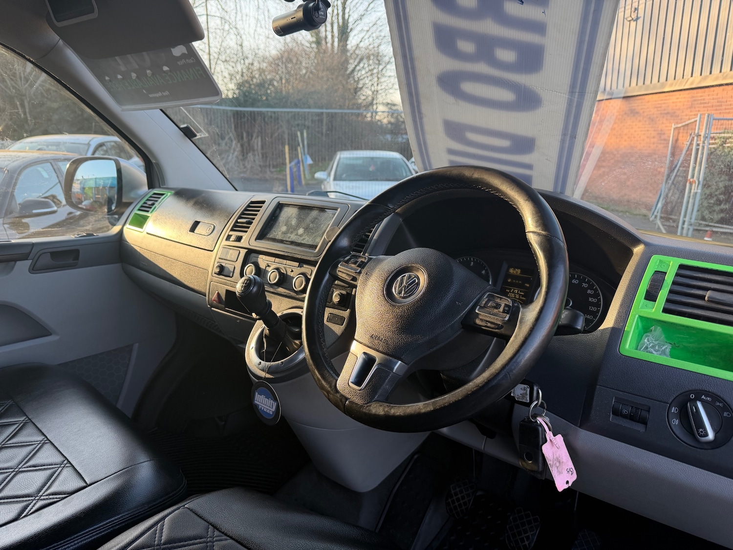 Used Volkswagen Transporter 2011 for sale - 77758859: Photo 19