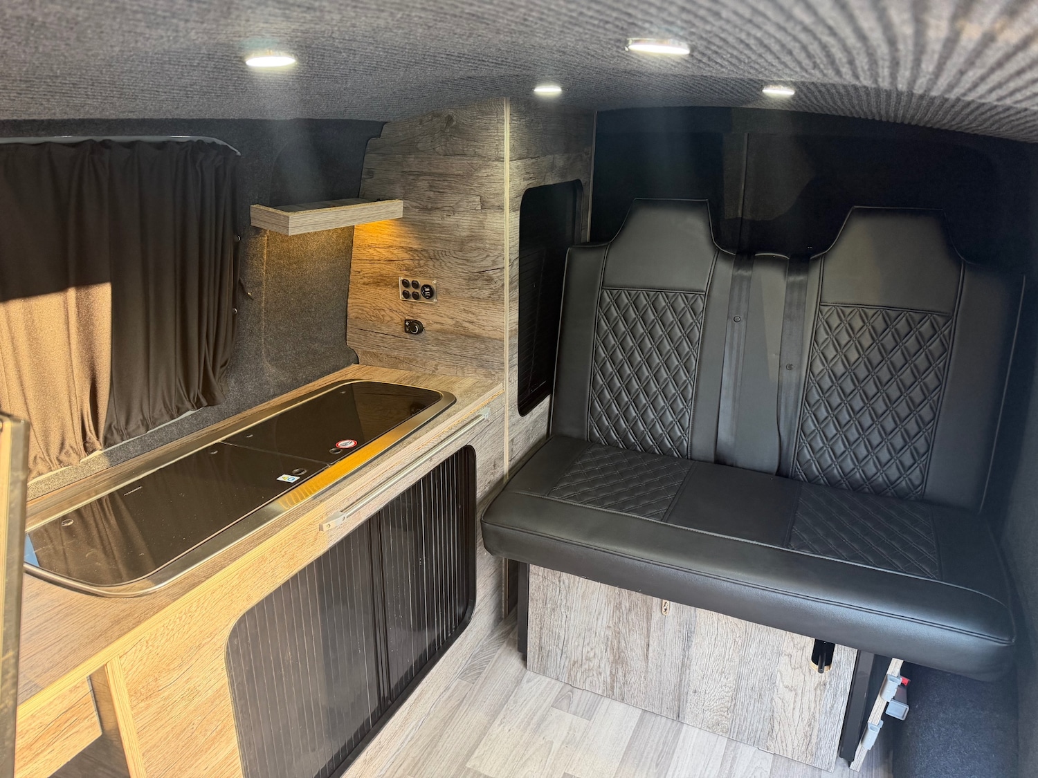 Used Volkswagen Transporter 2011 for sale - 77758859: Photo 3