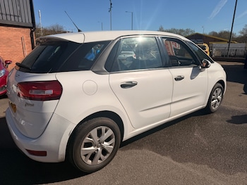 Used Citroen C4 Picasso 2014 for sale - 78026202: Photo