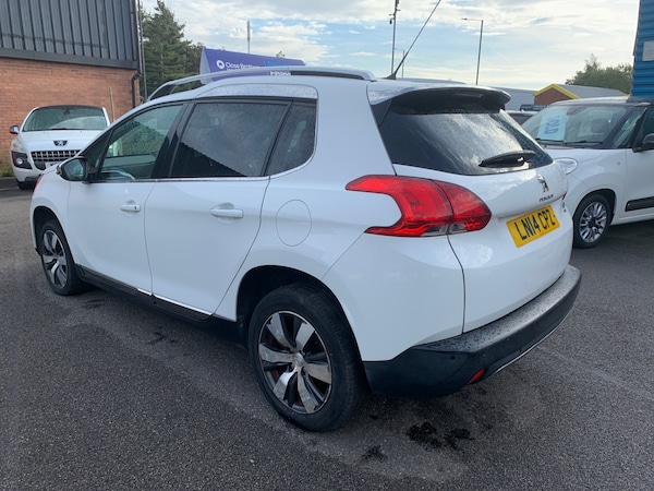 Used Peugeot 2008 2014 for sale - 76142358: Photo 4