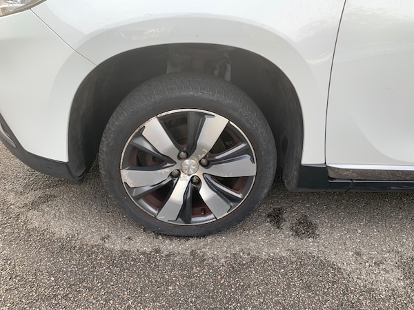 Used Peugeot 2008 2014 for sale - 76142358: Photo 6