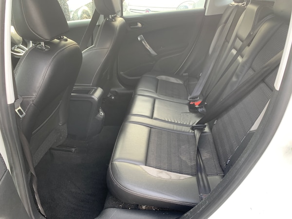 Used Peugeot 2008 2014 for sale - 76142358: Photo 7