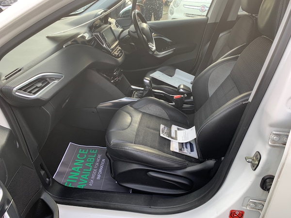 Used Peugeot 2008 2014 for sale - 76142358: Photo 8